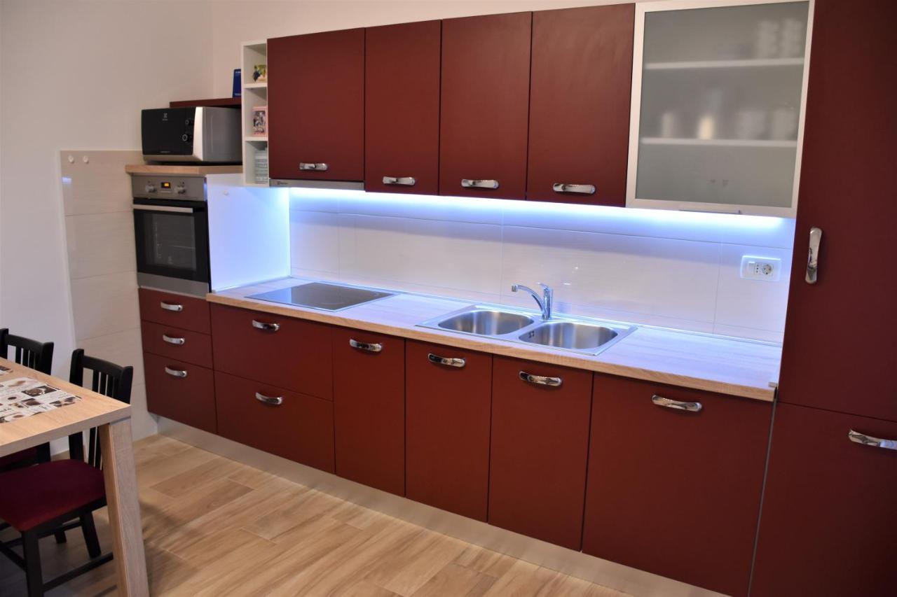 Apartmani Diana Novigrad  Luaran gambar
